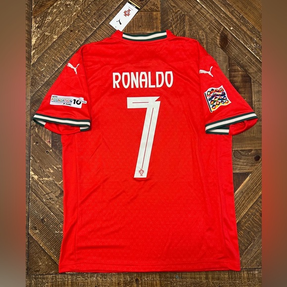 Ronaldo Portugal #7 2025 Home Jersey - Picture 2 of 2